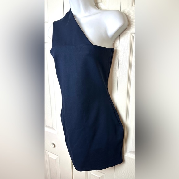 New SUPERDOWN Rockie One Shoulder Dress Navy Blue Ponte Knit Revolve Stretch - Picture 7 of 14